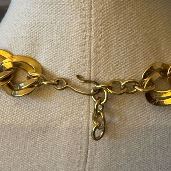 Vintage Signed Monet Gold Plated Double Link Chain Faux Pearl Pendant Necklace. - Picture 4 of 6